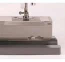 Máquina de costura reta Singer Facilita Pro 4423 portátil